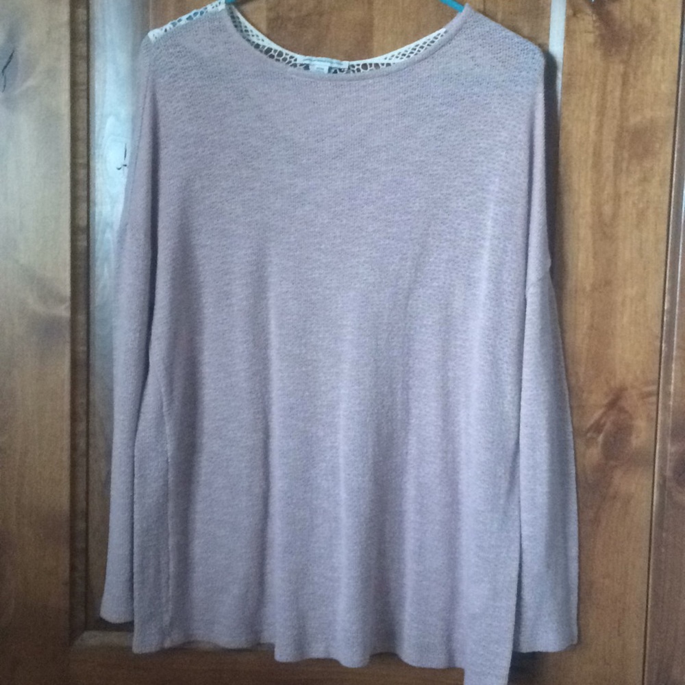 American Eagle Sweater.
